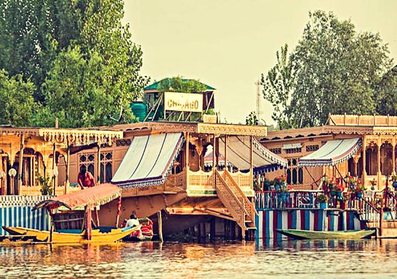 Chicago Group Of Houseboats Otel Srīnagar Dış mekan fotoğraf